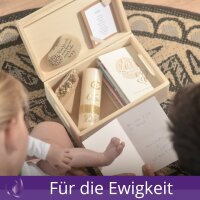 CHICCIE Holzbox Personalisiert zur Hochzeit H&auml;nde - Erinnerungsbox Schatztruhe