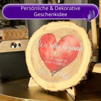 CHICCIE Personalisierte Baumscheibe Farbiger Herzdruck mit Koordinaten 18cm versch Farben Holzscheibe Geschenkidee Valentinstag Hochzeit Jahrestag