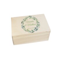 CHICCIE Erinnerungsbox personalisiert zur Hochzeit Druck farbig Eukalyptus Kranz - Hochzeitstag Holzkiste f&uuml;r Erinnerungen Erinnerungskiste